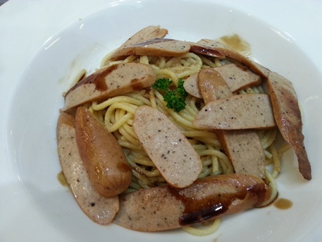 black pepper sausage spaggheti